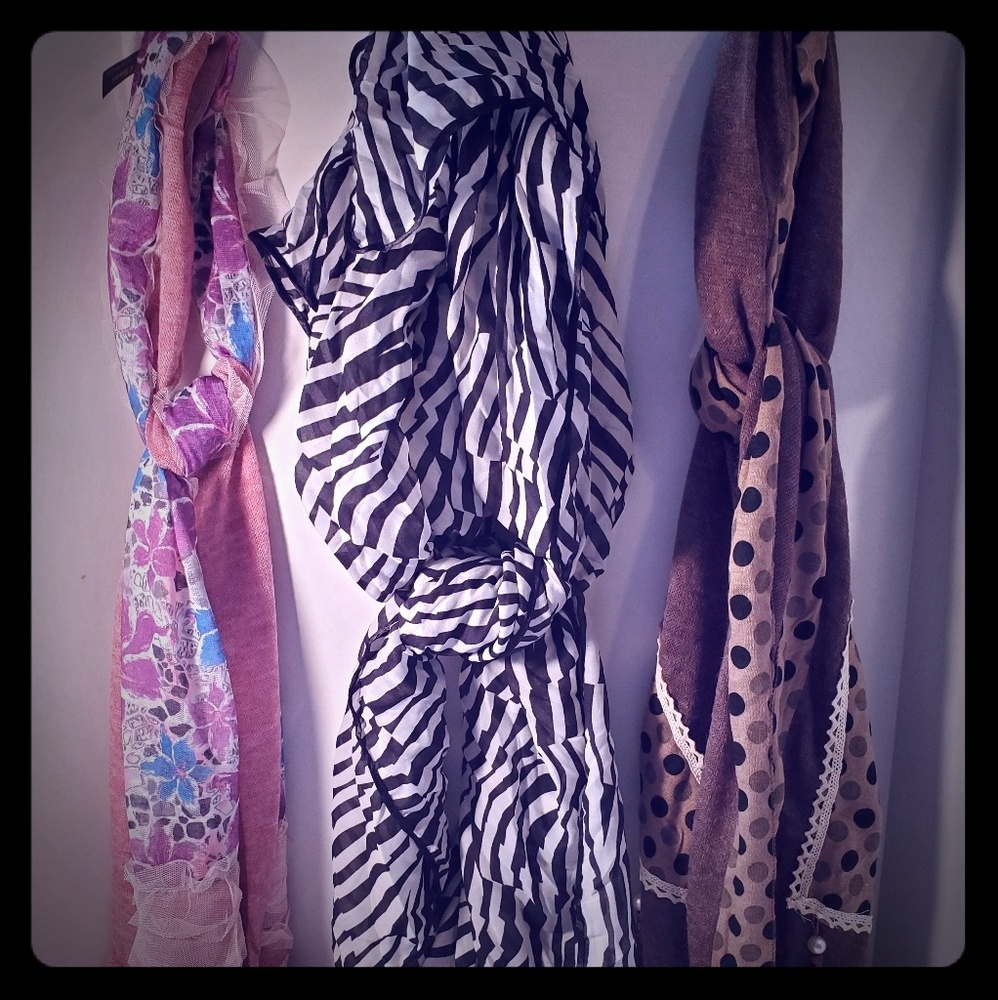 Scarves (set of 3 )